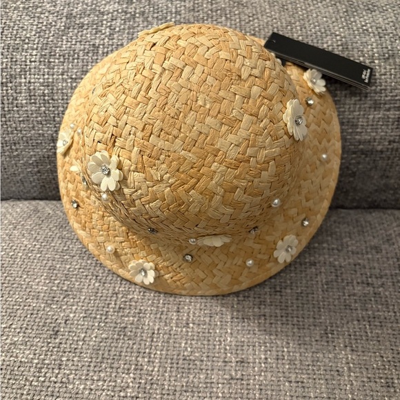 BNWT Karl Lagerfeld Paris Embellished Hat – One Size - Picture 7 of 9